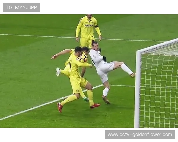 西甲VAR介入标准不一，巴萨皇马德比点球漏判引争议