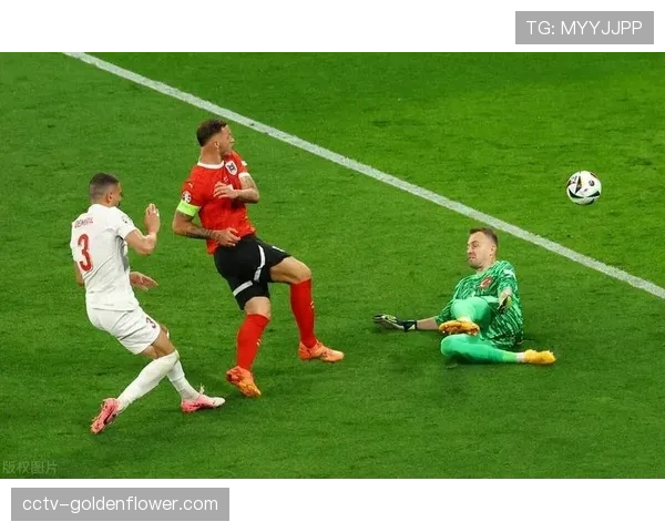 特写镜头:终场哨响,老将拉卡泽特向里昂主场观众挥手致意 特写镜头:终场哨响,老将拉卡泽特向里昂主场观众挥手致意